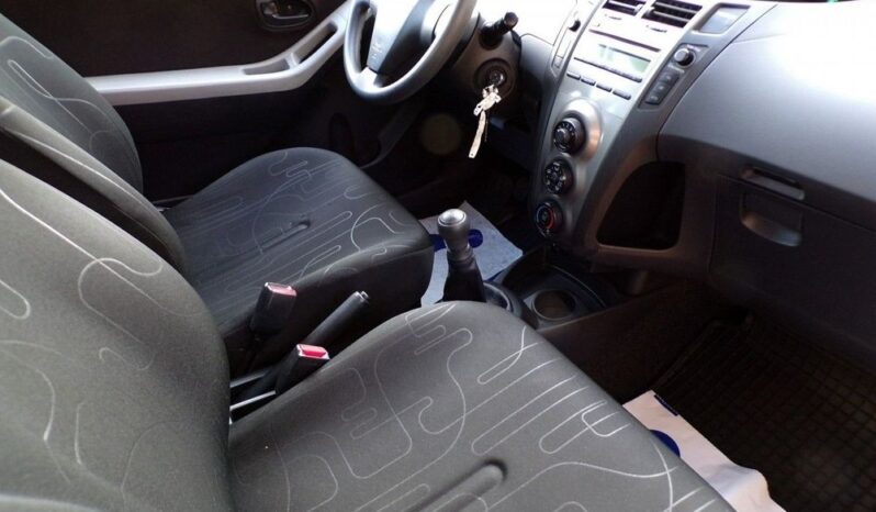 Toyota Yaris full