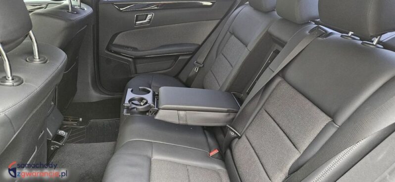 Mercedes-Benz Klasa E full