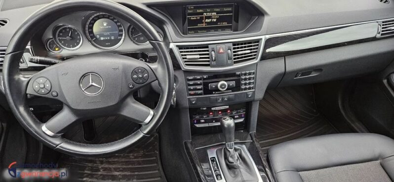 Mercedes-Benz Klasa E full