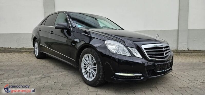 Mercedes-Benz Klasa E full