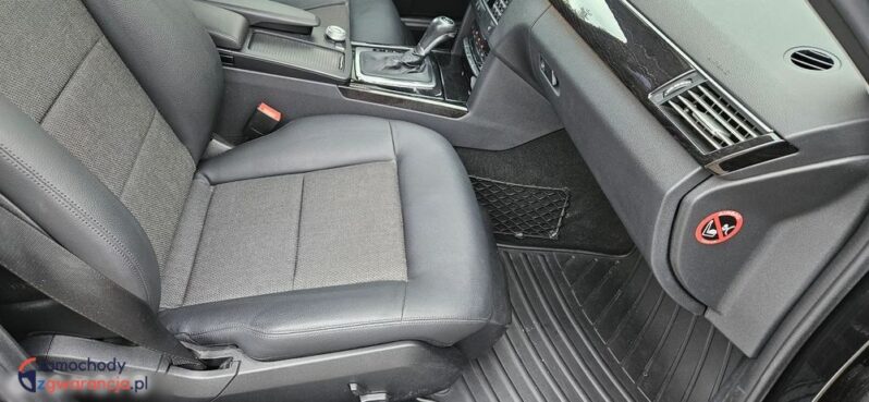 Mercedes-Benz Klasa E full