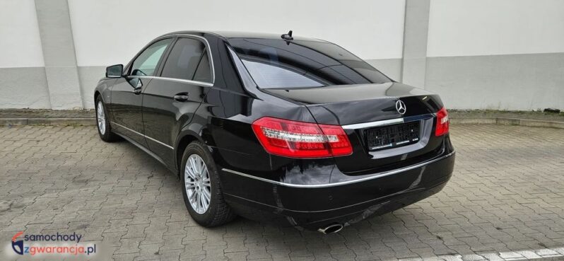 Mercedes-Benz Klasa E full
