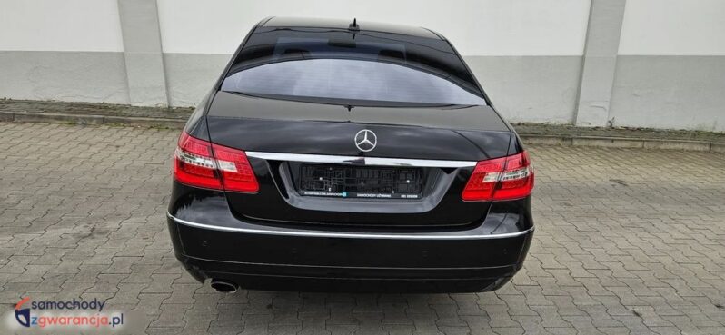 Mercedes-Benz Klasa E full