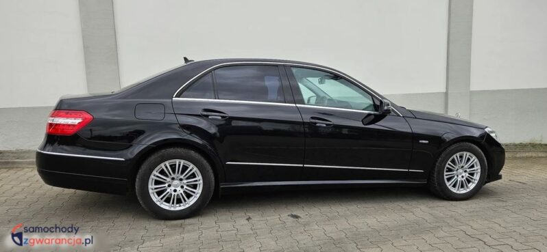 Mercedes-Benz Klasa E full