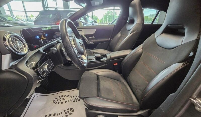 Mercedes-Benz CLA 250 Shooting Brake 7G-DCT AMG Line full