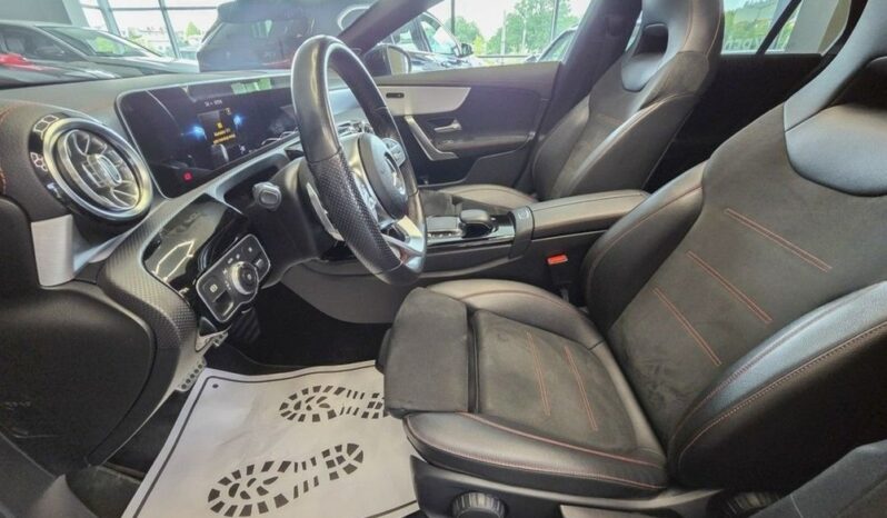 Mercedes-Benz CLA 250 Shooting Brake 7G-DCT AMG Line full