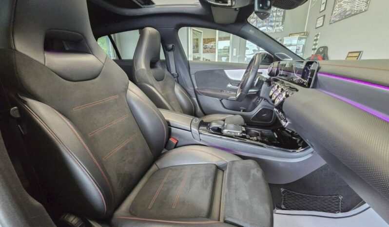 Mercedes-Benz CLA 250 Shooting Brake 7G-DCT AMG Line full