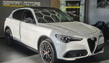 Alfa Romeo Stelvio 2.0 Turbo Sprint Q4 full