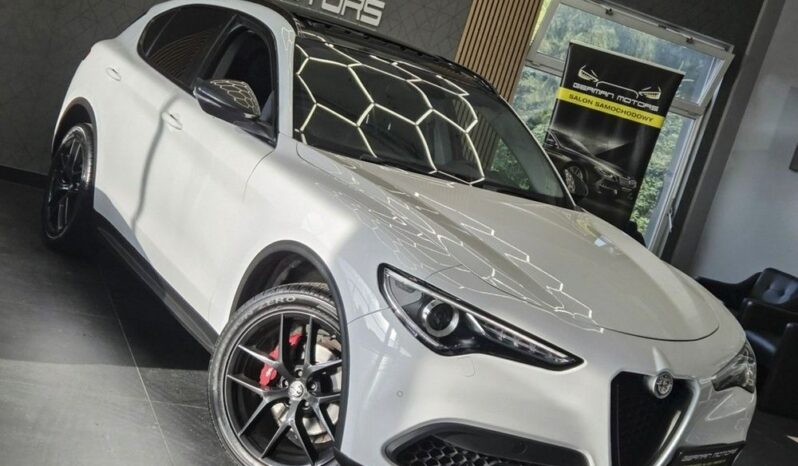 Alfa Romeo Stelvio 2.0 Turbo Sprint Q4 full