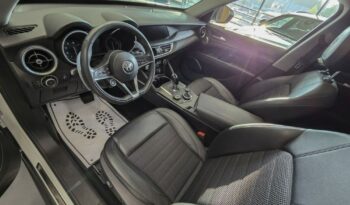 Alfa Romeo Stelvio 2.0 Turbo Sprint Q4 full