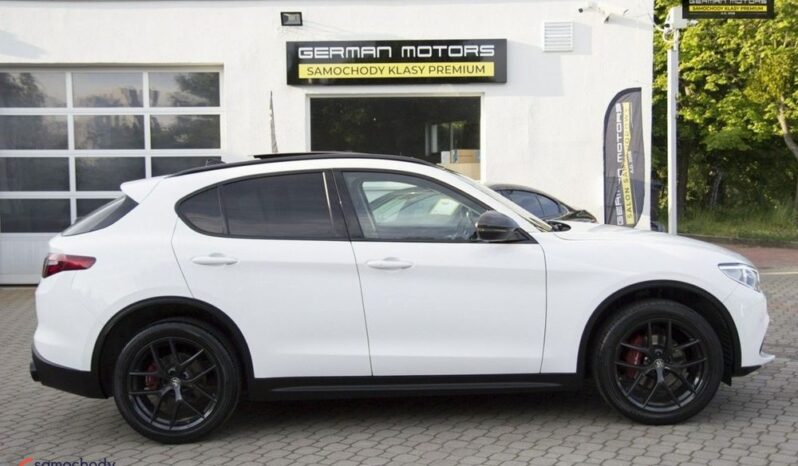 Alfa Romeo Stelvio 2.0 Turbo Sprint Q4 full