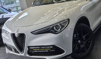 Alfa Romeo Stelvio 2.0 Turbo Sprint Q4 full