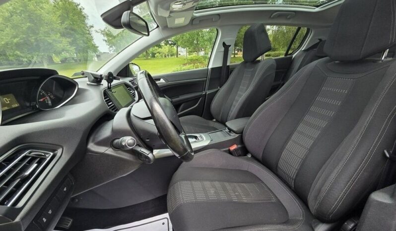 Peugeot 308 full
