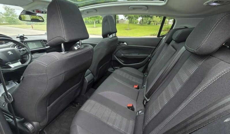 Peugeot 308 full