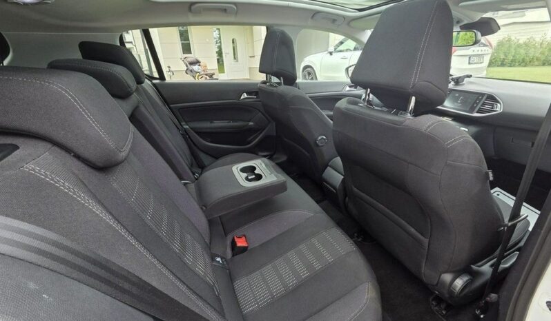 Peugeot 308 full