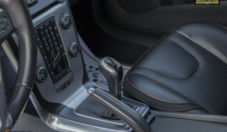 Volvo V40 D3 Drive-E Ocean Race full