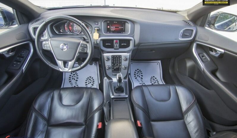 Volvo V40 D3 Drive-E Ocean Race full