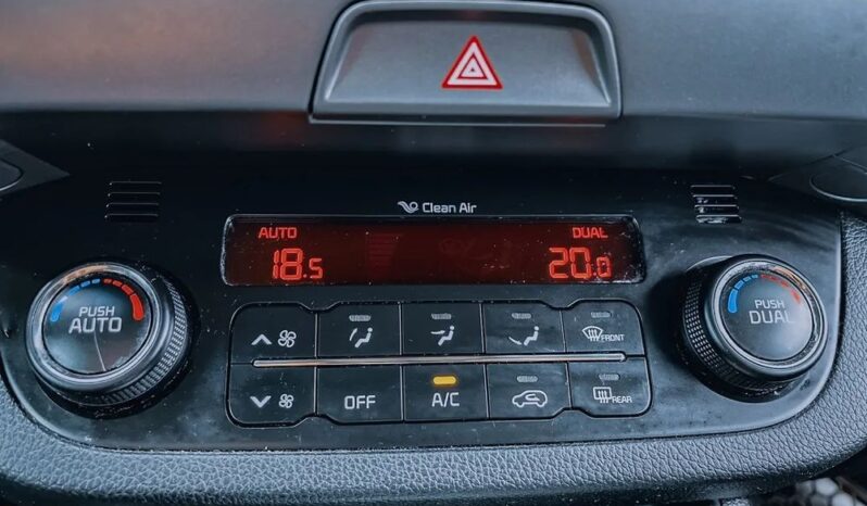 Kia Sportage 1.6 GDI L 2WD full