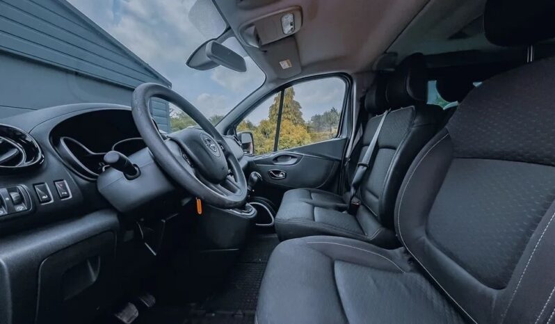 Opel Vivaro L2H1 2.9t Edition Tour full