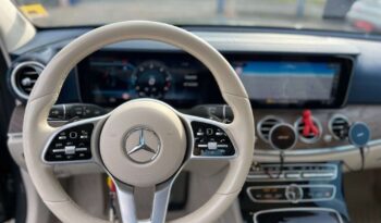Mercedes-Benz Klasa E full