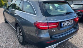 Mercedes-Benz Klasa E full