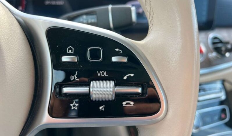 Mercedes-Benz Klasa E full