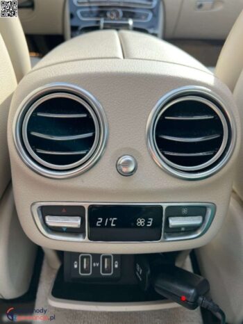 Mercedes-Benz Klasa E full