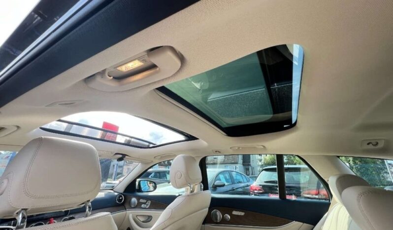 Mercedes-Benz Klasa E full