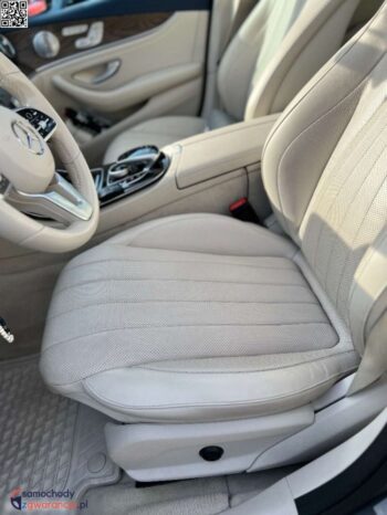 Mercedes-Benz Klasa E full