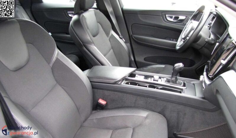Volvo XC 60 D3 Momentum full