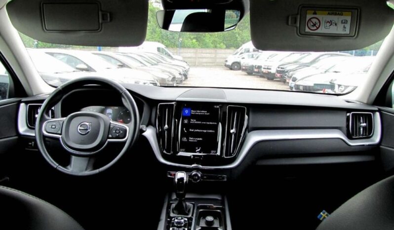 Volvo XC 60 D3 Momentum full