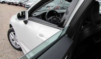 Volvo XC 60 D3 Momentum full