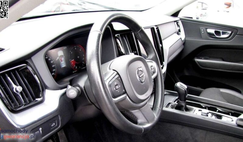 Volvo XC 60 D3 Momentum full
