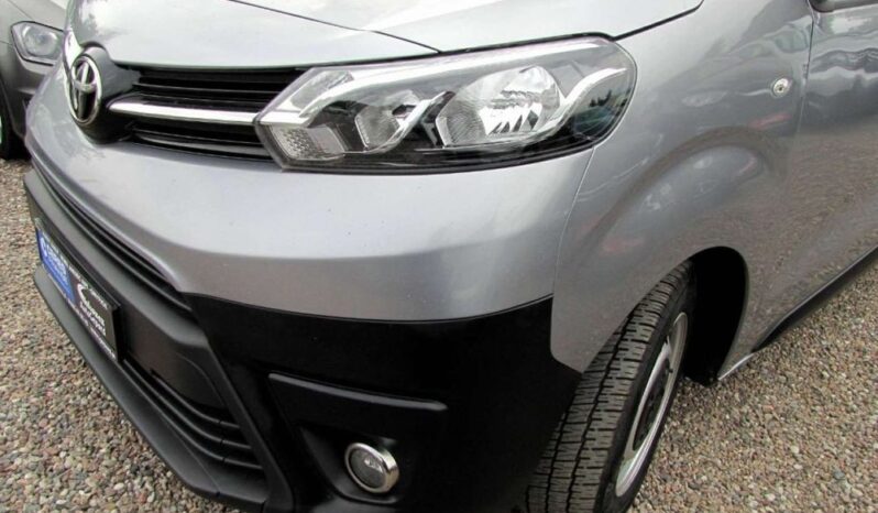 Toyota ProAce full