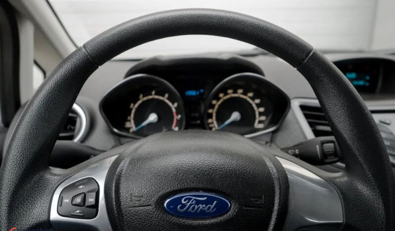 Ford Fiesta 1.25 Silver X full
