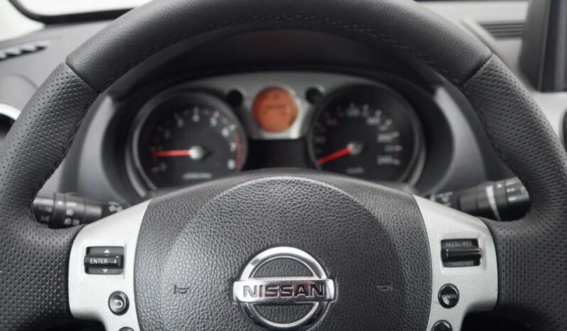 Nissan Qashqai 2.0 4×4 Tekna full