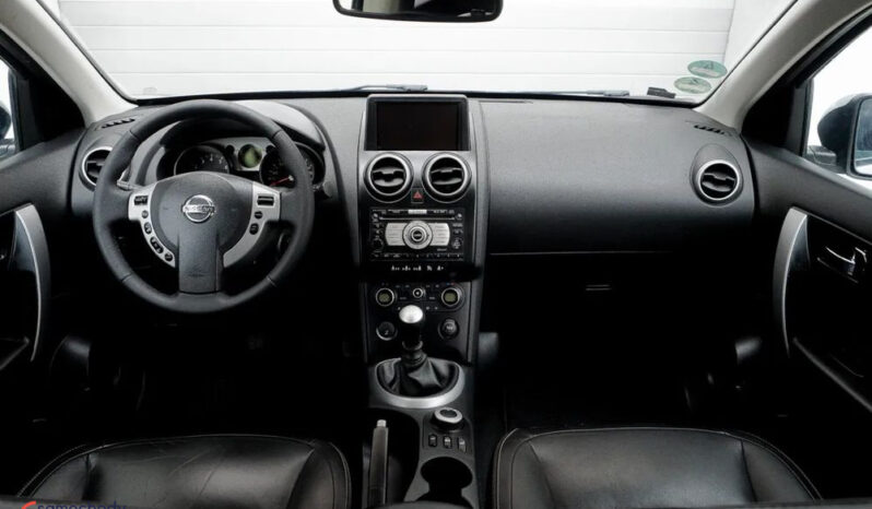 Nissan Qashqai 2.0 4×4 Tekna full