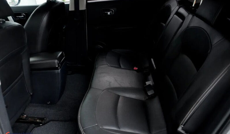 Nissan Qashqai 2.0 4×4 Tekna full