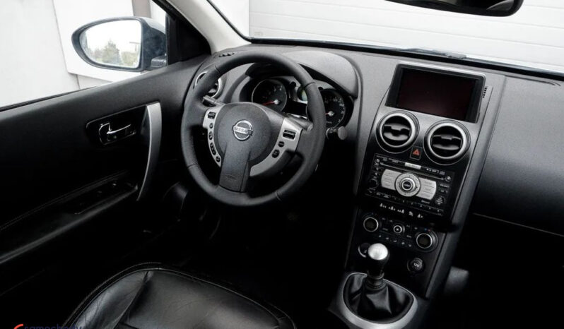 Nissan Qashqai 2.0 4×4 Tekna full