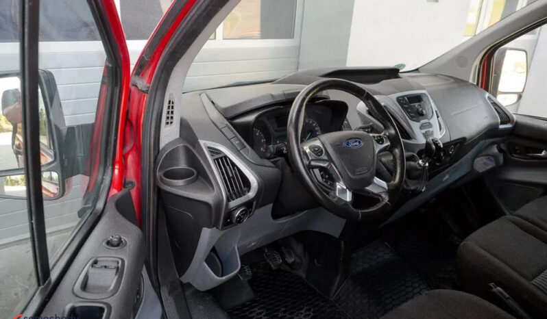 Ford Transit Custom full
