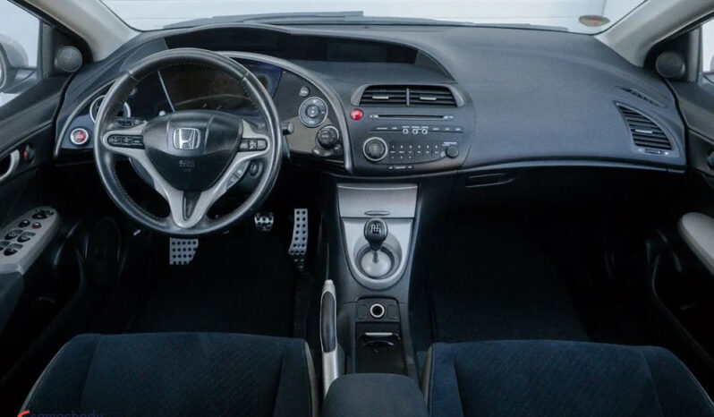 Honda Civic 1.8 Sport full