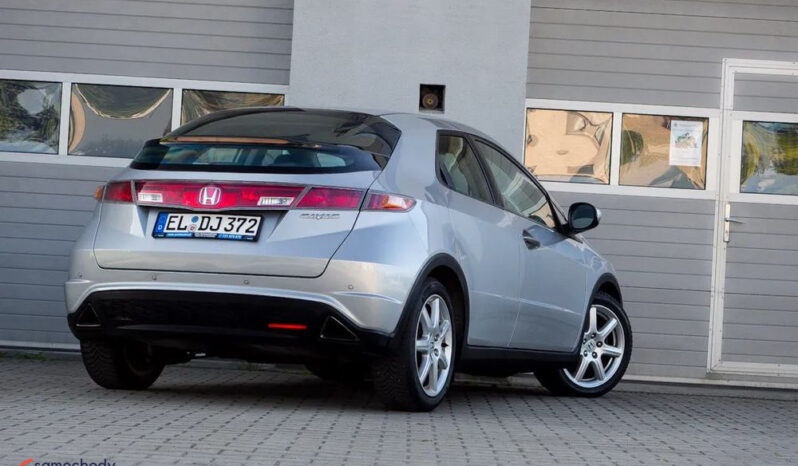 Honda Civic 1.8 Sport full