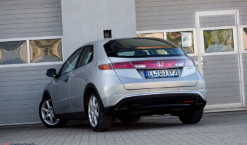 Honda Civic 1.8 Sport full