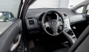Toyota Auris 1.6 VVT-i Sol full