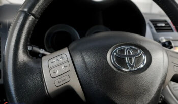 Toyota Auris 1.6 VVT-i Sol full