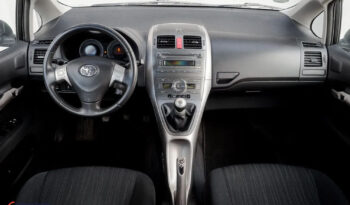 Toyota Auris 1.6 VVT-i Sol full