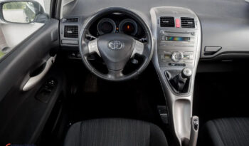 Toyota Auris 1.6 VVT-i Sol full
