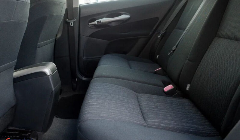 Toyota Auris 1.6 VVT-i Sol full