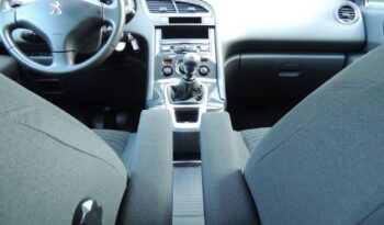 Peugeot 5008 full