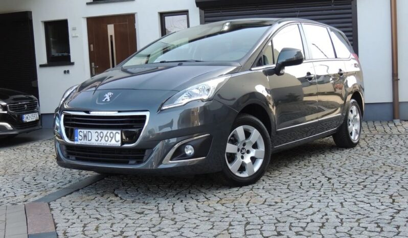 Peugeot 5008 full